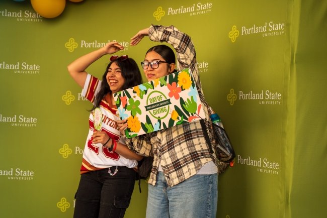 PSU students pose for photos at PSU Day of Giving