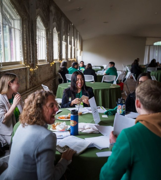 dining around table psuf 